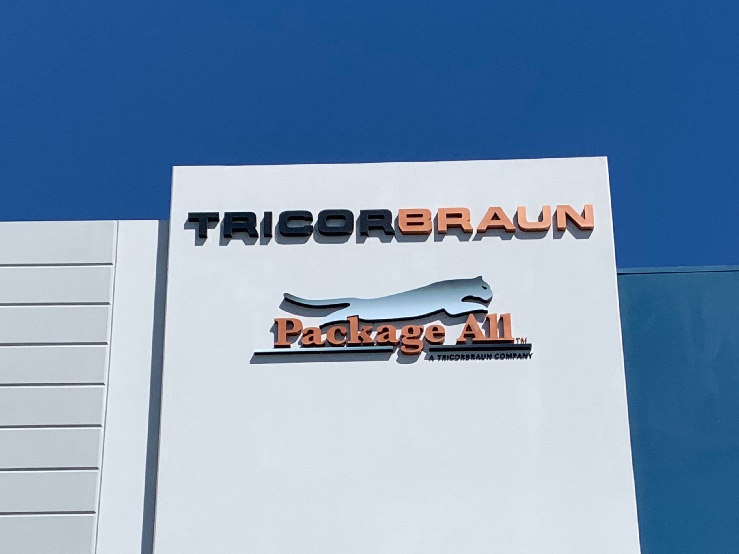Led channel letter signs 5 Custom signs displayed at a local and national business, emphasizing their power to attract customers and boost visibility.